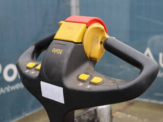 2008-yale-mp20x-44523677