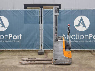 2015-still-exv-12-1398050-44523681