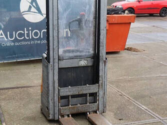 2015-still-exv-12-1398050-44523686