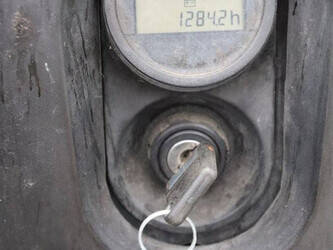 2015-still-exv-12-1398050-44523697