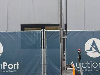 2015-still-exv-12-1398050-44523702