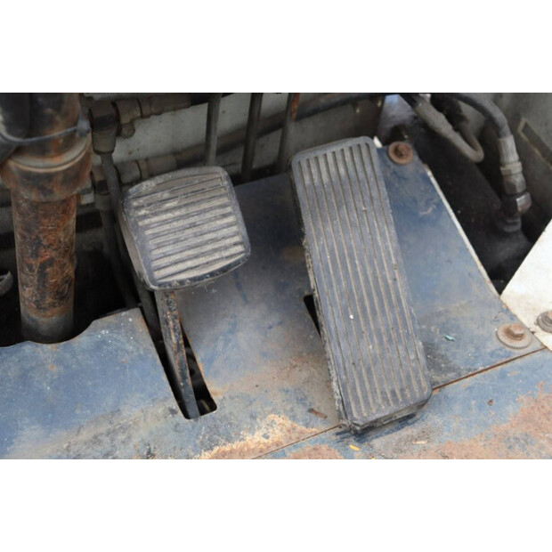 1990 Komatsu FB15-5-44523729