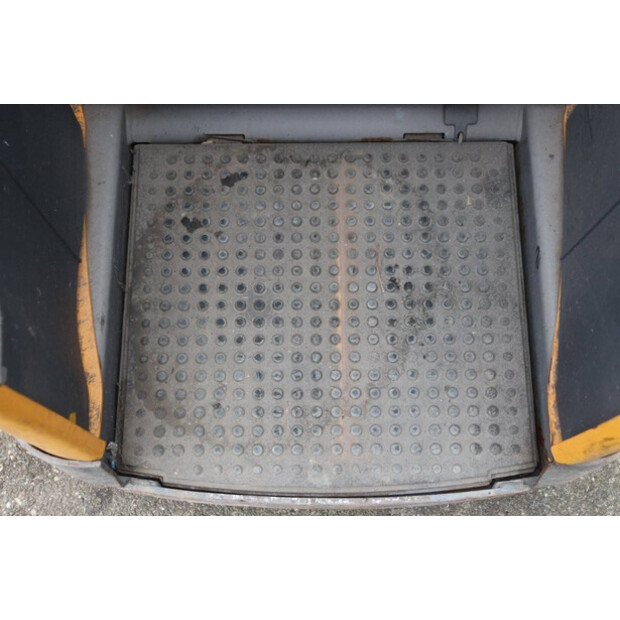 2016 جنجهينريتش ERE 225-44523923