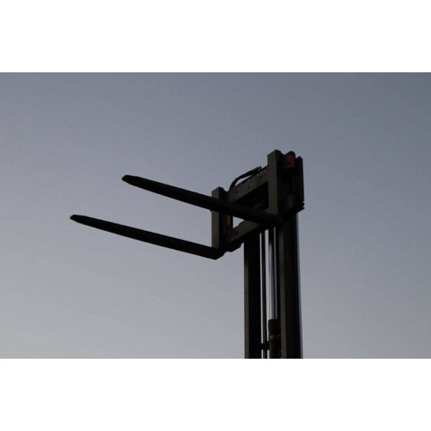 2016 Linde H18D-01-44523978