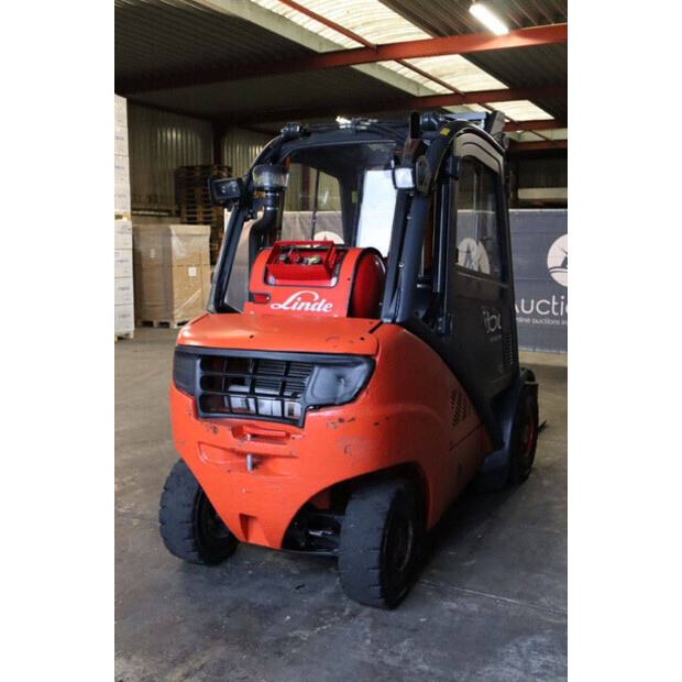 2011 Linde H35T-01-44524026