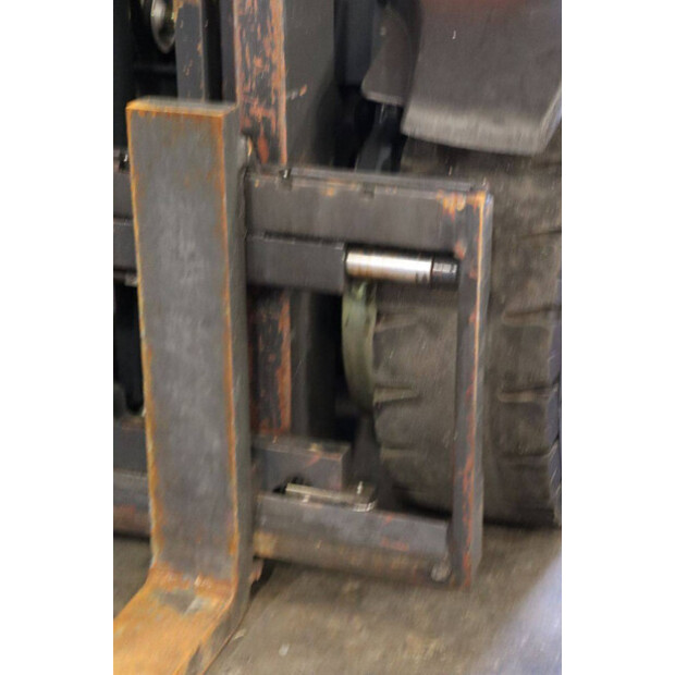 2011 Linde H35T-01-44524032