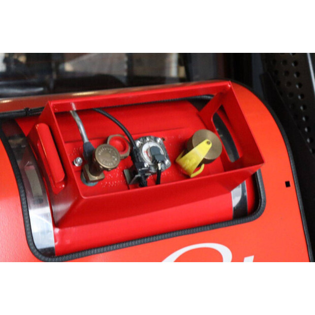 2011 Linde H35T-01-44524038