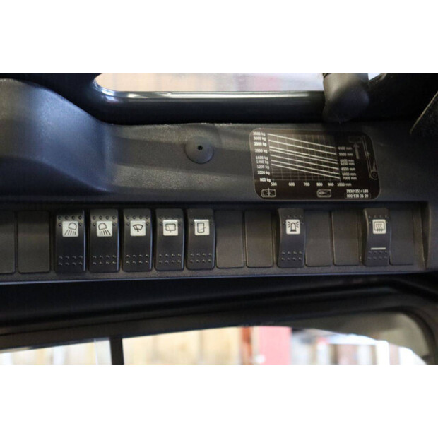 2011 Linde H35T-01-44524049