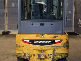 2018-jungheinrich-efg-320-1398061-44524066