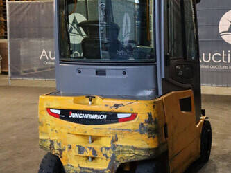 2018-jungheinrich-efg-320-1398061-44524067