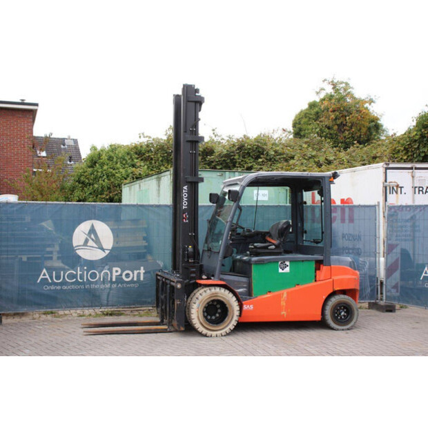 2016 تويوتا 8FBMT50-44524170