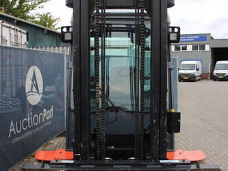 2016-toyota-8fbmt50-1398064-44524176