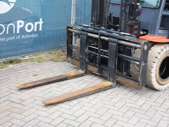 2016-toyota-8fbmt50-1398064-44524178