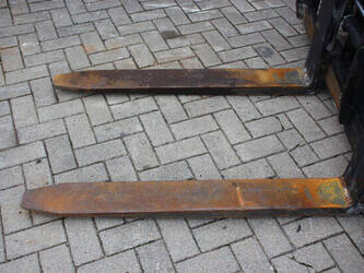 2016-toyota-8fbmt50-1398064-44524181