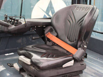 2016-toyota-8fbmt50-1398064-44524194