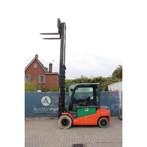 2016 تويوتا 8FBMT50-44524198