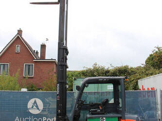 2016-toyota-8fbmt50-1398064-44524198