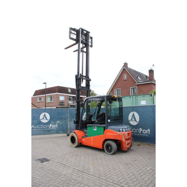 2016 تويوتا 8FBMT50-44524199