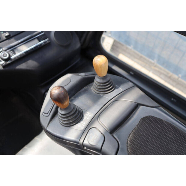 2017 ليندي E40HL-01/600-44524390