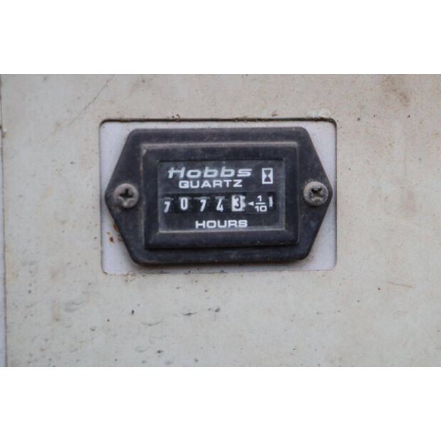 2001 ايتشي SR182-44524818