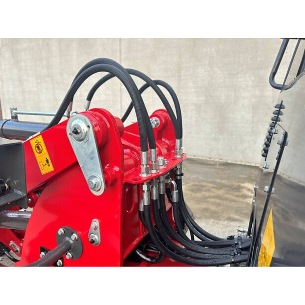 2025 Wolf Mini 780T-44524883