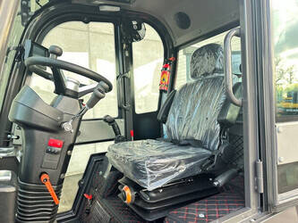 2025-wolf-mini-780t-44524895