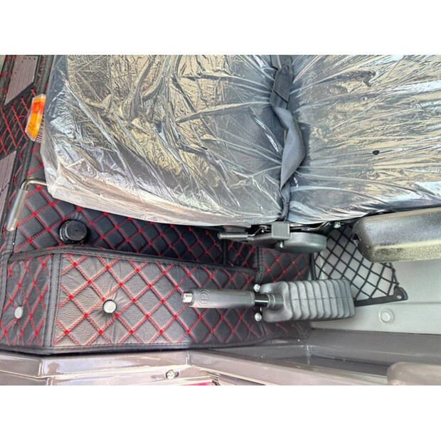 2025 Wolf Mini 780T-44524900