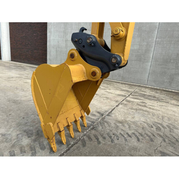 2017 Caterpillar 305.5E2-44525194