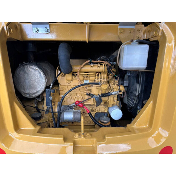 2017 Caterpillar 305.5E2-44525204