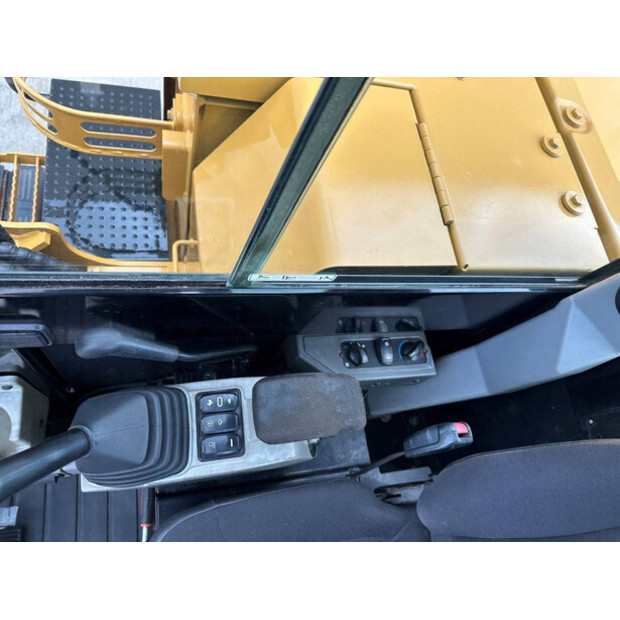 2017 Caterpillar 305.5E2-44525213