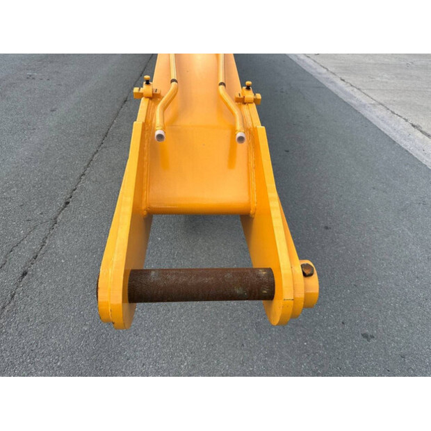 2025 JCB JS200SC-44525658