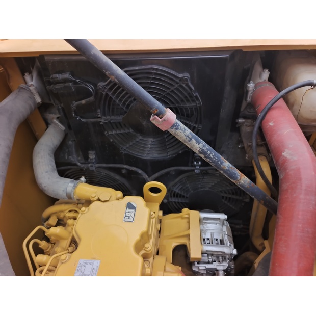 2024 كاتربيلر 323GC-44538619