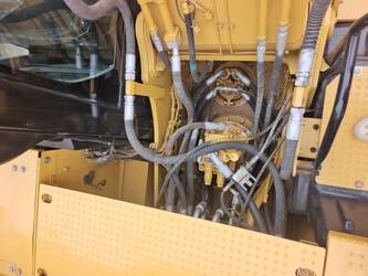 2023-caterpillar-323gc-1398203-44538637