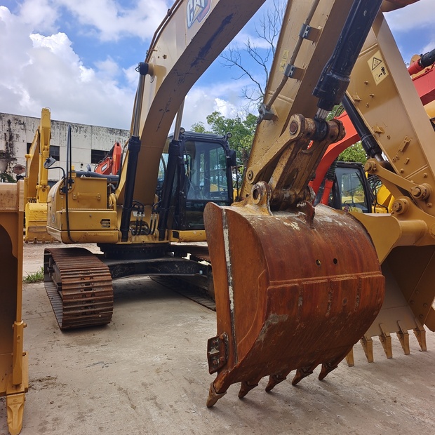 2023 Caterpillar 320GX-44538656