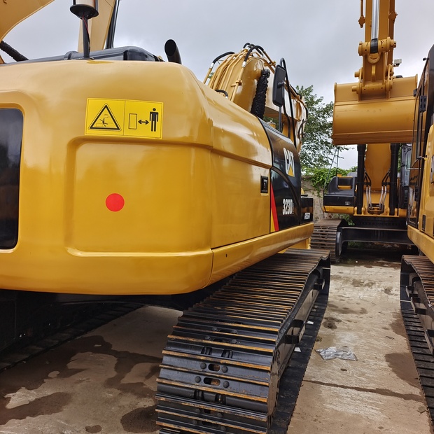 2024 Caterpillar 323D-44538752