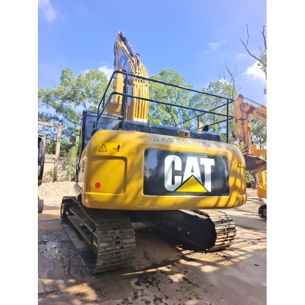 2024 Caterpillar 329D-44538857