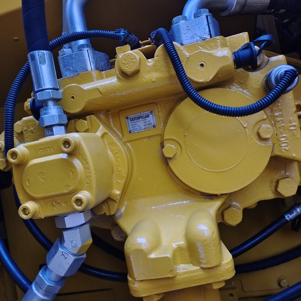 2024 Caterpillar 323D-44538896