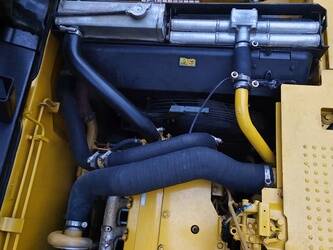 2024-caterpillar-323d-1398208-44538904