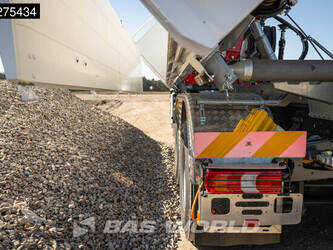 2023-mercedes-benz-arocs-3348-1256286-44538994