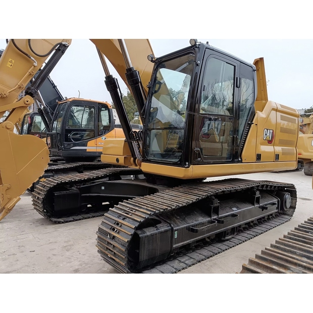 2024 كاتربيلر 330GC-44539055
