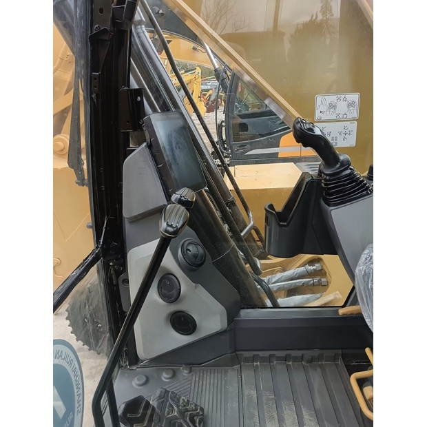 2024 كاتربيلر 330GC-44539060