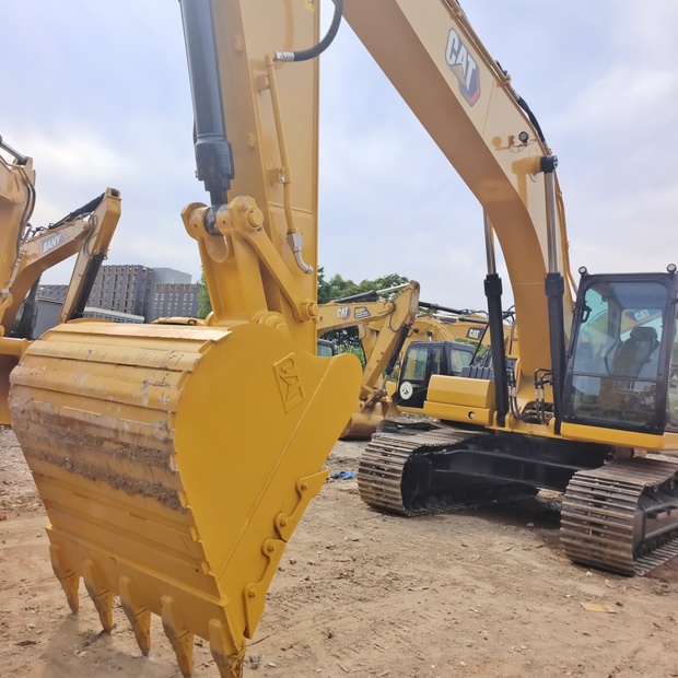 2024 Caterpillar 330GC-44539197