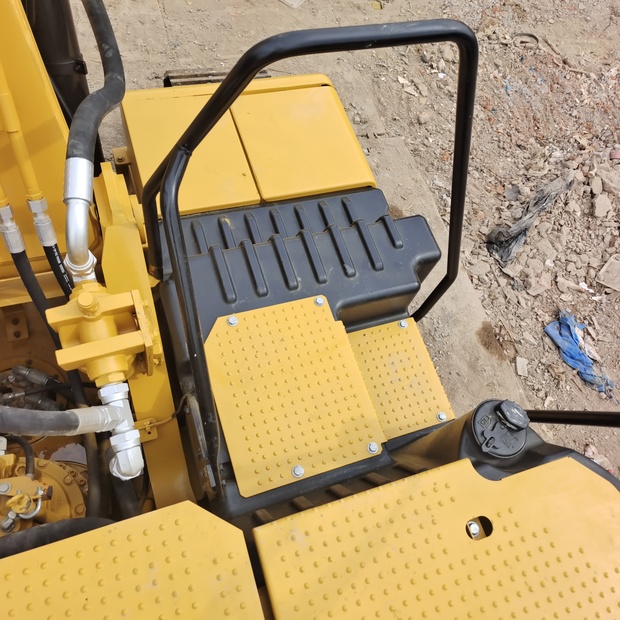 2024 Caterpillar 330GC-44539205