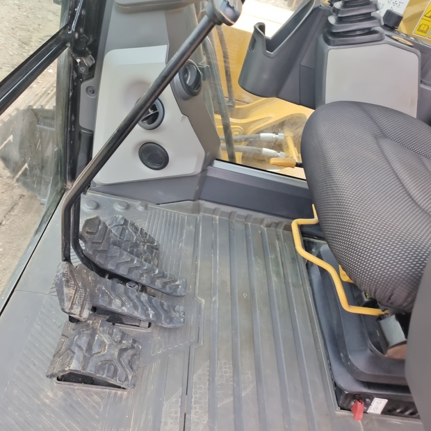 2023 كاتربيلر 330GC-44539286