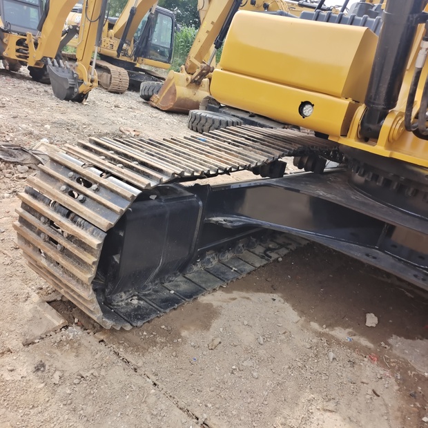 2023 كاتربيلر 330GC-44539292