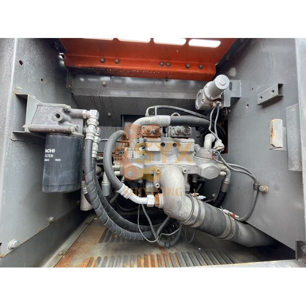 2021 هيتاشى ZX240-3G-44539343