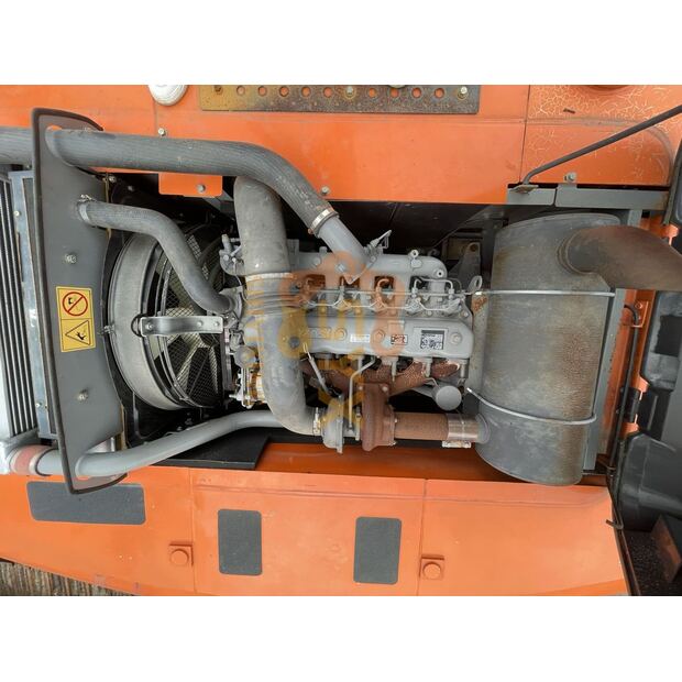 2021 هيتاشى ZX240-3G-44539348