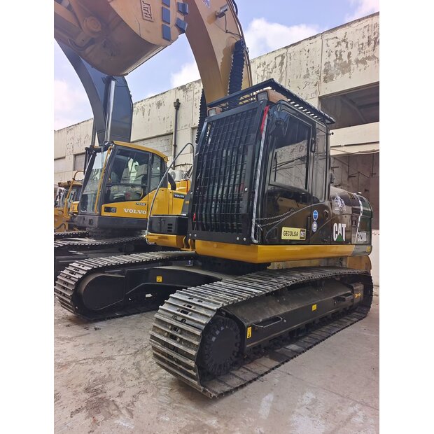 2024 Caterpillar 320D-44539375