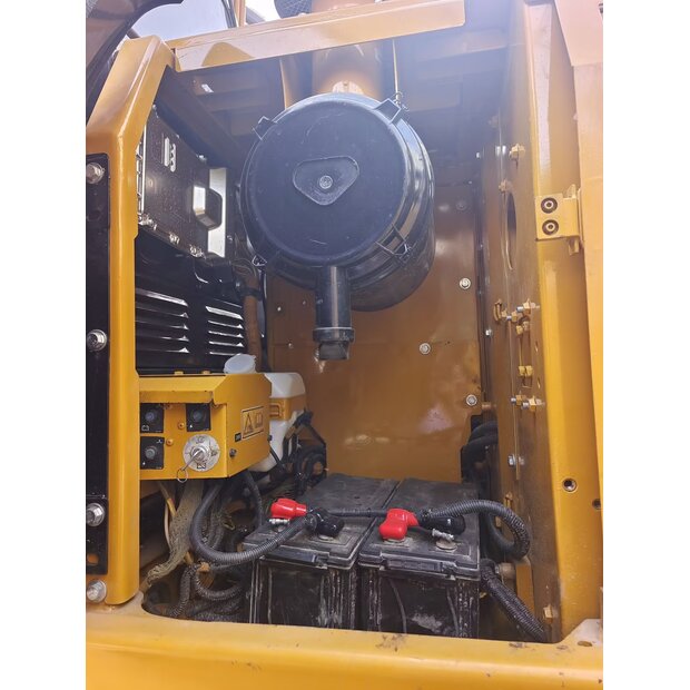 2024 Caterpillar 320D-44539377