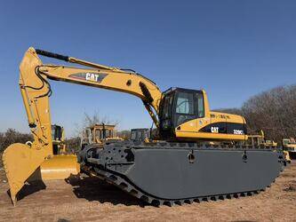 صورة ل حفارات امفيبوس 2017 كاتربيلر 320CL